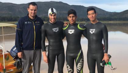 Este es el equipo de nadadores ecuatorianos que permaneció en Bolivia hasta el sábado 18 de abril.