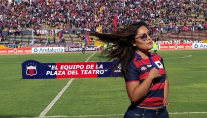 Samantha Yépez en un partido de Deportivo Quito, en el estadio Olímpico Atahualpa.