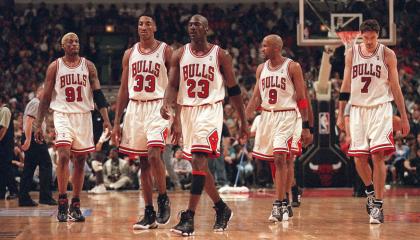 Los legendarios Chicago Bulls, comandados por Michael Jordan. 