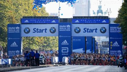 La última edición de la maratón de Berlín, en la que participaron más de  44.000 personas.