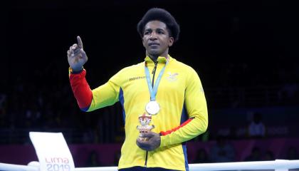 En la imagen, el boxeador ecuatoriano Julio Castillo, en los Juegos Panamericanos de Lima 2019.