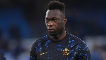 Felipe Caicedo en un partido del Inter de Milán ante el Napoli, por la Serie A italiana, el 12 de febrero de 2022. 