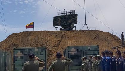El radar marca Indra empezó a operar el 27 de octubre en el cerro de Montecristi, donde no se construyó ninguna seguridad física para proteger los equipos.