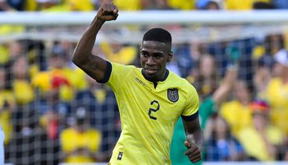 Félix Torres celebra su gol en el partido de Ecuador ante Uruguay, el 12 de septiembre de 2023.