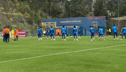 Los jugadores de la Selección de Ecuador se entrenan en Quito, el 10 de octubre de 2023. 