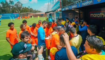 Ecuador entrenó este domingo a puerta cerrada para su partido ante Chile de este 21 de noviembre de 2023.