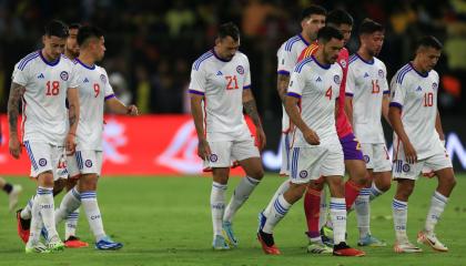 Los jugadores de Chile se lamentan tras la derrota ante Ecuador por Eliminatorias, el 22 de noviembre de 2023.