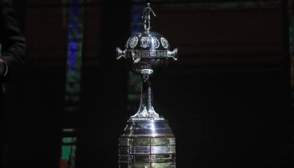 Trofeo de la Copa Libertadores, el 20 de diciembre de 2021.