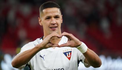 Alex Arce, jugador de Liga de Quito, celebrando su gol ante Imbabura, 28 de marzo de 2024. 