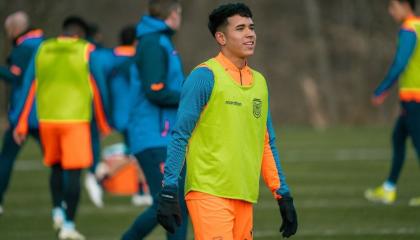 Kendry Páez, durante un entrenamiento con la selección de Ecuador, el 19 de marzo de 2024.