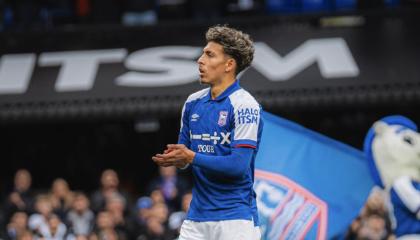 Jeremy Sarmiento le dio la victoria agónica al Ipswich Town sobre el Southampton, por la Championship inglesa, este 1 de abril de 2024.