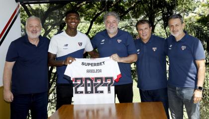 Robert Arboleda renovó con Sao Paulo hasta 2027, este 1 de abril de 2024.