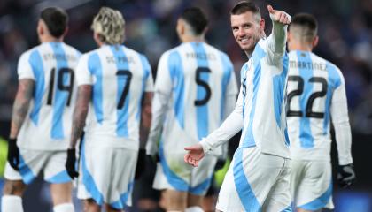 Giovani Lo Celso festeja un gol de Argentina ante El Salvador, en un partido amistoso, el 22 de marzo de 2024. 