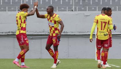 Renny Jaramillo celebra su gol en el partido entre Aucas y Cumbayá, por la Fecha 7 de LigaPro, este 6 de abril de 2024.