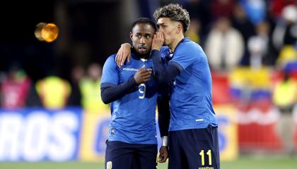 John Yeboah y Jeremy Sarmiento, en la victoria de Ecuador ante Guatemala, el 21 de marzo de 2024.