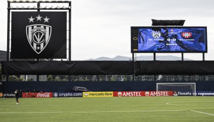 Así luce el estadio de Independiente del Valle, antes del partido ante San Lorenzo de Almagro, por la Copa Libertadores, el 10 de abril de 2024. 