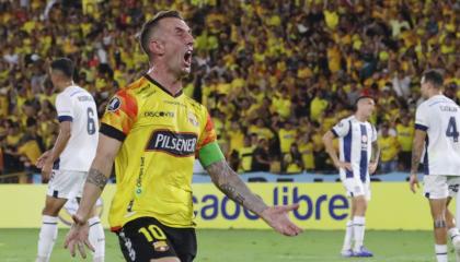 Damián 'Kitu' Díaz celebra su gol en el partido de Barcelona SC ante Talleres por Libertadores, el 10 de abril de 2024.