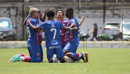 Jugadores del Deportivo Quito, durante la Noche Azulgrana, el 13 de abril de 2024.