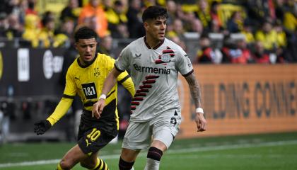 Piero Hincapié, durante el partido del Bayer Leverkusen ante el Borussia Dortmund, el 21 de abril de 2024.