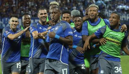 Jugadores de Emelec, durante un partido por LigaPro, el 28 de abril de 2024.