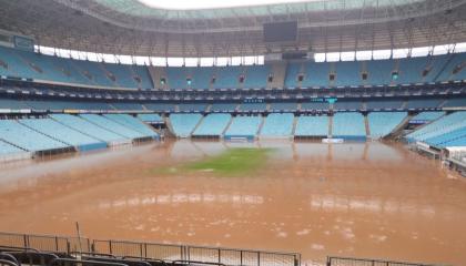 Imagen del estadio Arena do Gremio Porto Alegre tras haberse inundado.