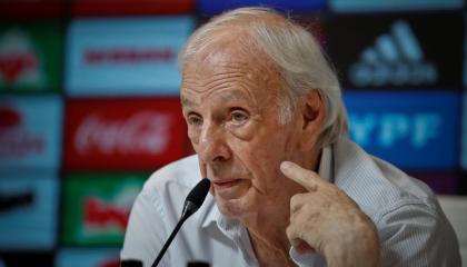 Fotografía de archivo, tomada el 25/01/2019, de César Luis Menotti, el entrenador campeón del mundo con la selección de Argentina en 1978.