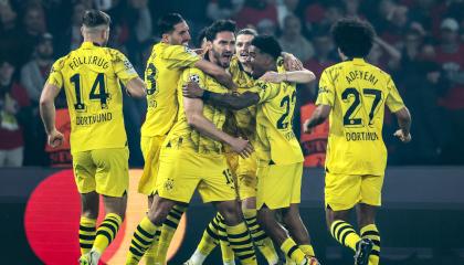 Mats Hummels celebra su gol ante el PSG, en la semifinal de vuelta de la Champions League, este 7 de mayo de 2024.