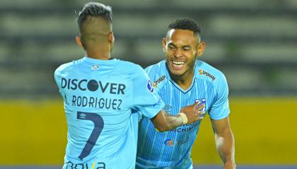 Los jugadores de Universidad Católica festejan un gol ante Unión La Calera, por Copa Sudamericana, el jueves 9 de mayo de 2024.