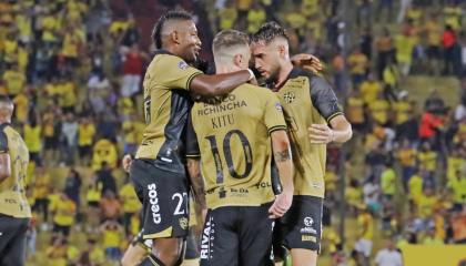 Jugadores de Barcelona SC, durante un partido, el 12 de mayo de 2024.