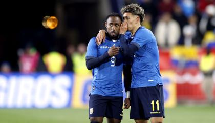 John Yeboah y Jeremy Sarmiento, durante un amistoso de la selección de Ecuador, el 21 de marzo de 2024.