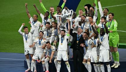 Los jugadores del Real Madrid festejan la estrella 15 en la historia de la Champions League, el 1 de junio de 2024. 