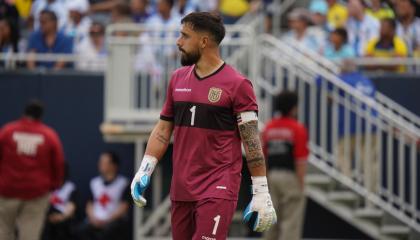 Hernán Galíndez, arquero de Ecuador, durante el partido ante Argentina el pasado 9 de junio de 2024.