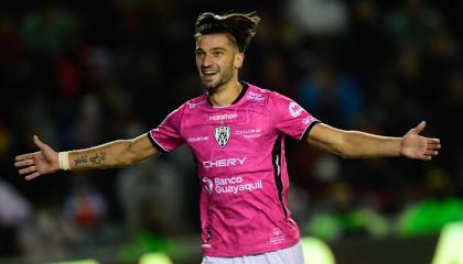 Lautaro Díaz, durante un partido con Independiente del Valle en la Copa Sudamericana.