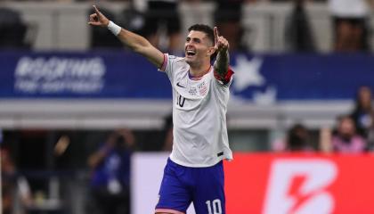 Christian Pulisic, de Estados Unidos, festeja el 1-0 ante Bolivia en su debut en la Copa América, el domingo 23 de junio de 2024.