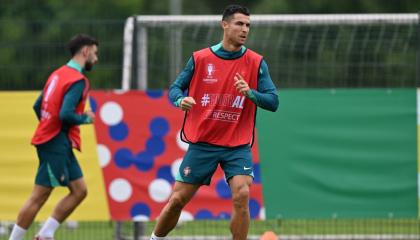 Cristiano Ronaldo durante su último entrenamiento antes de jugar ante Turquía.