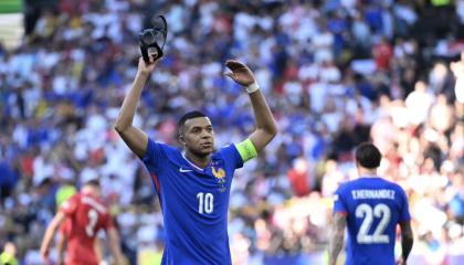 Kylian Mbappé celebra su gol ante Polonia, el 25 de junio de 2024.