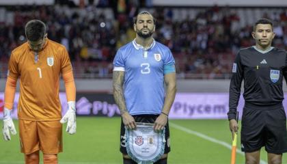 Gian Franco Allala durante un amistoso con la camiseta de Uruguay.