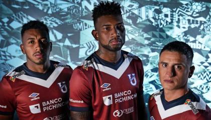 Universidad Católica presenta su nueva camiseta alterna para el segundo semestre de 2024.