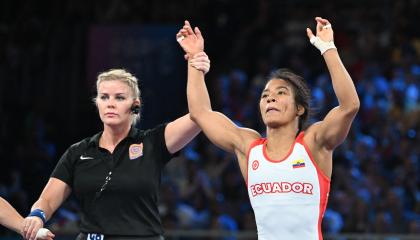 Lucía Yépez, tras su combate por semifinales de lucha en los Juegos Olímpicos de París, el 7 de agosto de 2024.