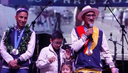 El campeón olímpico Daniel Pintado en su recibimiento en Cuenca, el 13 de agosto de 2024.