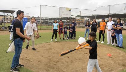 Proyecto Grandes Ligas organizado por la Fundación de las Américas (Fudela), con la participación de niños venezolanos y ecuatorianos.