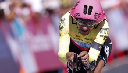 El ciclista ecuatoriano Richard Carapaz, durante la primera etapa de la Vuelta a España, el sábado 17 de agosto de 2024.