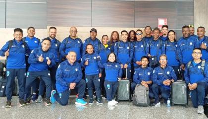 Los deportistas ecuatorianos, previo a su viaje a los Juegos Paralímpicos de París 2024.