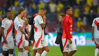 Los jugadores de Perú se lamentan tras la derrota ante Ecuador por Eliminatorias, el 11 de septiembre de 2024.