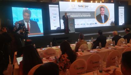 Felipe Ribadeneira, presidente de Fedexpor, en la Convención de Exportadores y Rueda de Negocios B2B Ecuador 2024.