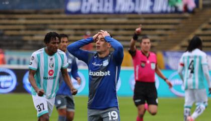 Juan Pablo Ruíz, durante el partido de Emelec ante Cumbayá por LigaPro, el 28 de septiembre de 2024.