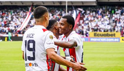 Jugadores de Liga de Quito, durante un partido de LigaPro, el 26 de octubre de 2024.