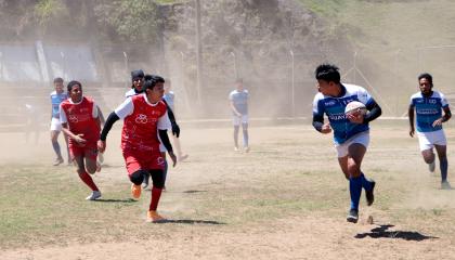 Jugadores de rugby, durante la primera edición de la Copa Huma Rugby Ecuador, el 26 de octubre de 2024.