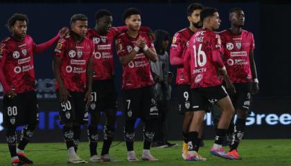 Los jugadores de Independiente del Valle en el partido ante Universidad Católica, por Copa Ecuador, el 29 de octubre de 2024.