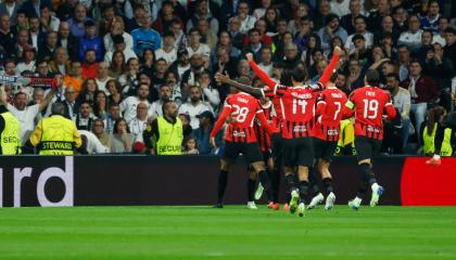 Los jugadores del Milán celebran el gol ante el Real Madrid, durante la Fecha 4 de la Champions League el martes 5 de noviembre de 2024.